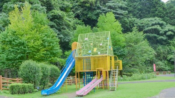 一ノ瀬親水公園の遊具や滑り台